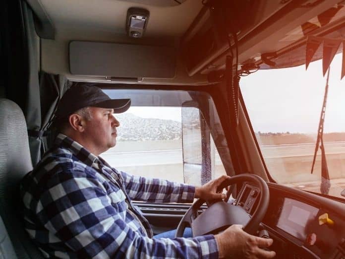 3 Ways Truck Drivers Can Prevent Fatigue on the Road
