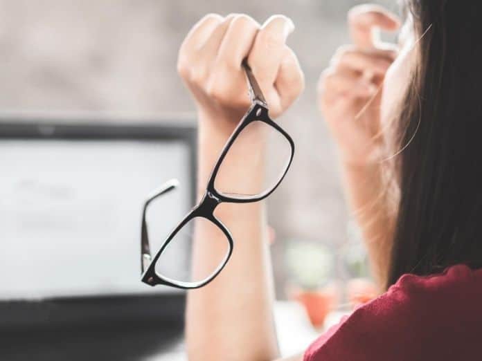 How To Protect Your Eyes from Screens When Working from Home