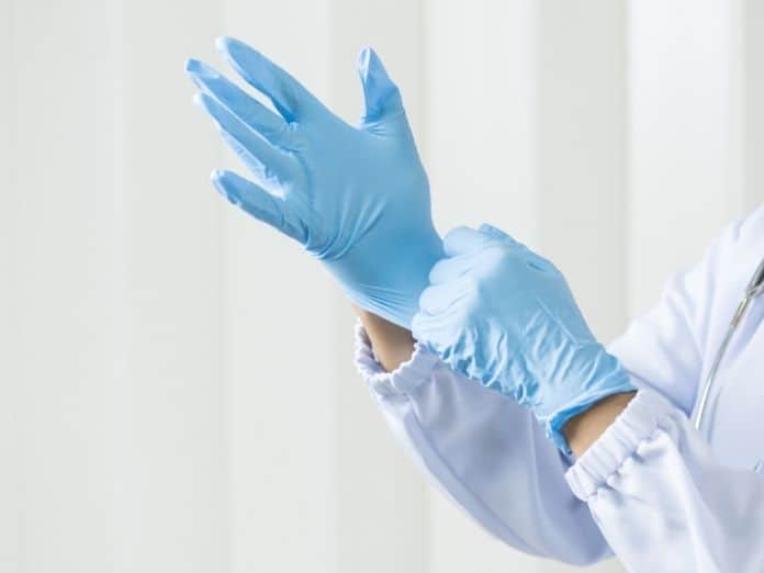 Benefits of Using Disposable Gloves